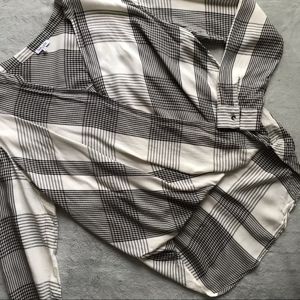 Splendid Black and White Plaid Blouse